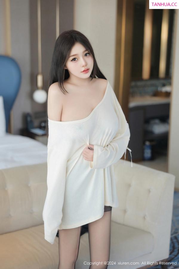   [XiuRen]高清写真图 2024.08.30 No.9089 柚柚小奶瓶 黑丝美腿第28张图片